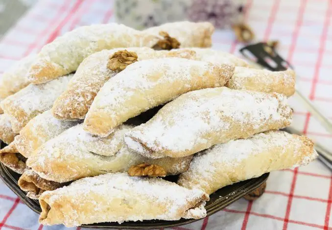 Cornulețe fragede cu osânză ca-n Banat