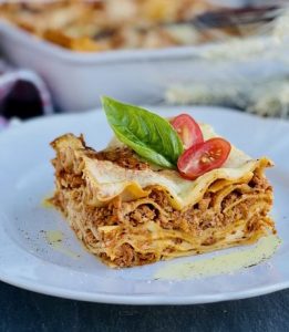 Lasagna Bolognese cu carne de curcan