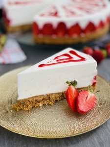 Cheesecake cu lime și căpșuni în stil fraisier 
