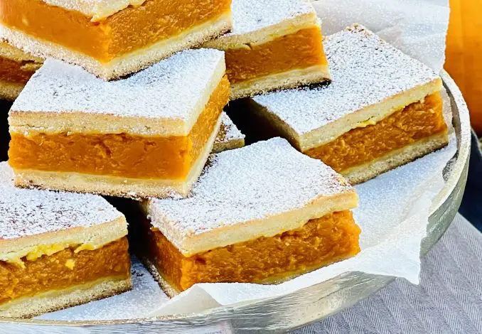 Plăcintă cu dovleac fragedă și aromată