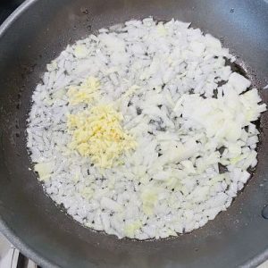 Pilaf de orez cu linte - Mujaddara
