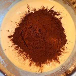 Tortul Contesei Cu nucă, ciocolată și zmeură 