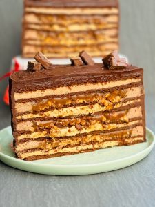 Tort snickers creamy