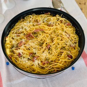 Spaghete cu mazăre și bacon
