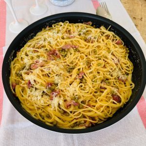 Spaghete cu mazăre și bacon