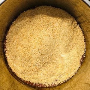 Prăjitură Varlaam cu cocos și caramel în straturi