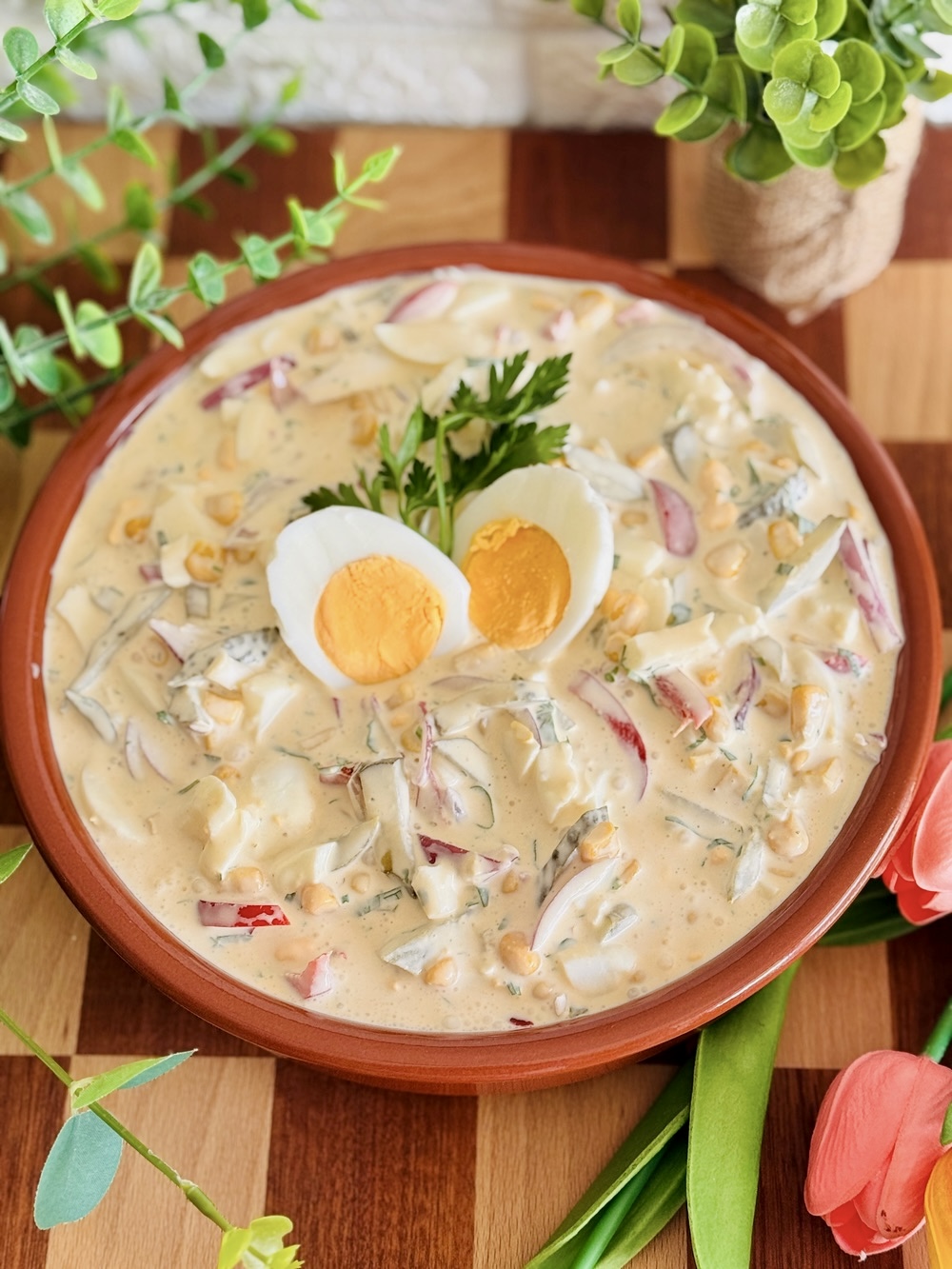 Salată de ouă cu iaurt