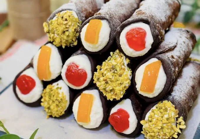 Cannoli Siciliani cu ricotta