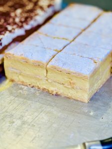 Millefeuille - Tort Napoleon - Crempită - Cremeschnitten - Cremșnit