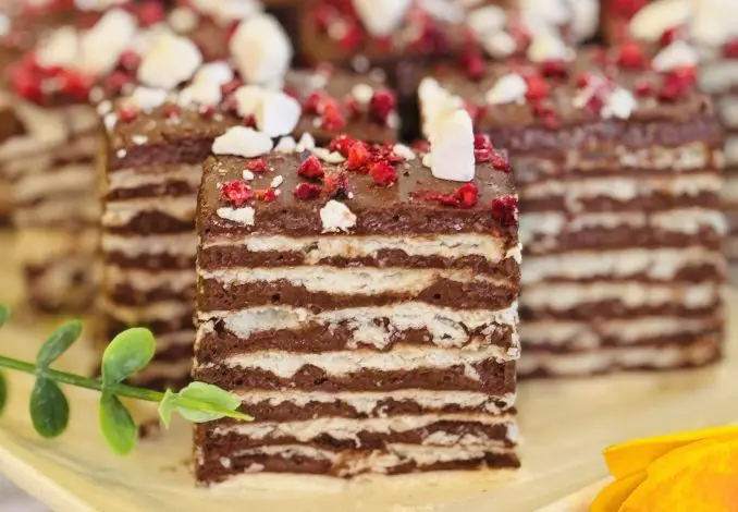 Prăjitura Rozi cu ciocolată