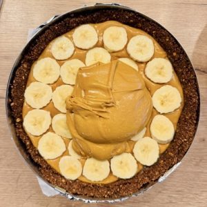 Cheesecake Banoffee cu banane și caramel 