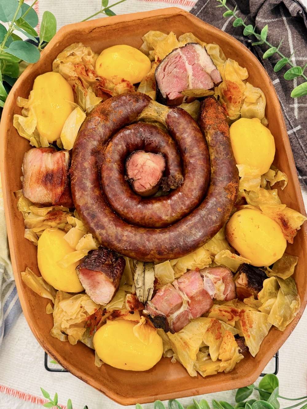 Varză cu afumătură și cartofi la cuptor - Lički Kupus