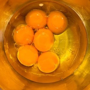 Prăjitură cu mousse de căpșuni cu mascarpone