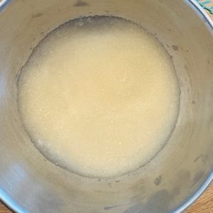 Prăjitură cu mousse de căpșuni cu mascarpone