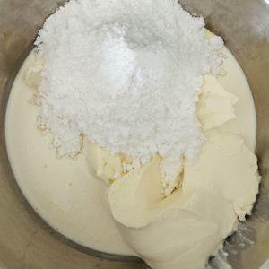 Tort Roua Căpșunilor de iunie