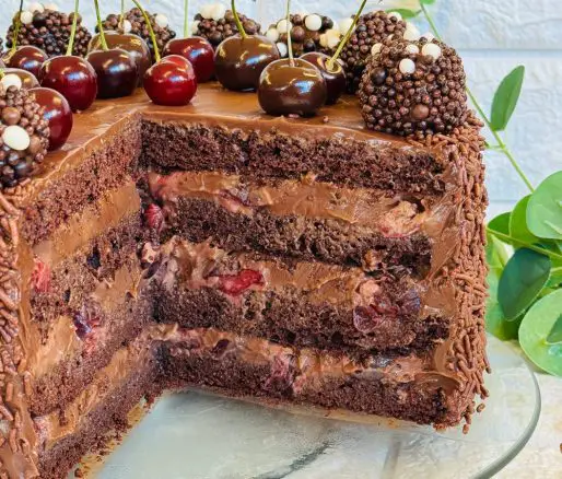 Tort Brigadeiro cu vișine