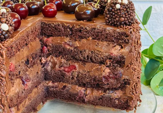 Tort Brigadeiro cu vișine