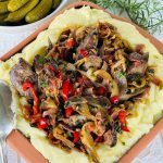 Ficăței de pui cu ceapă și bacon
