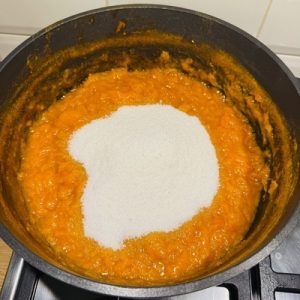 Dulceață de caise cu lămâie o rețetă cu zahăr redus