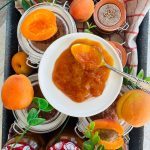 Dulceață de caise cu lămâie o rețetă cu zahăr redus