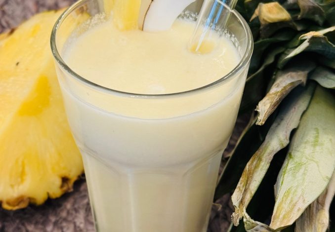 Limonadă de ananas cu cocos și lime