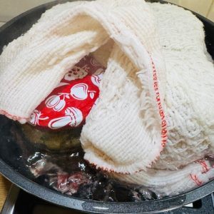 Salată de vinete cu ardei copți la borcan pentru iarnă