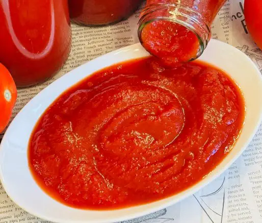Ketchup de casă fără zahăr și fără conservanți