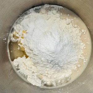 Vis tropical cu jeleu de ananas și cremă de Raffaello, un desert spectaculos cu un gust desavarsit dulce acrișor 