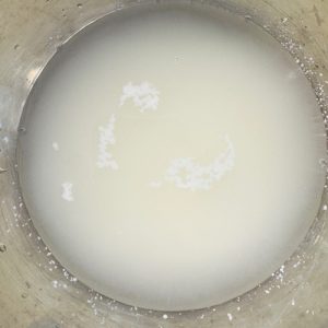 Vis tropical cu jeleu de ananas și cremă de Raffaello, un desert spectaculos cu un gust desavarsit dulce acrișor 