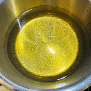 Tort Vlăduț cu cremă de ciocolată și fructe de pădure