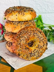 Bagels clasici cu semințe - Covrigi evreiești