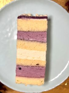 Tort Regal cu Afine și Lămâie