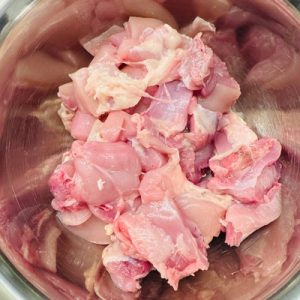 Pate de pui conservat la borcan