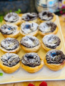 Pastéis de nata cu ciocolată și zmeură