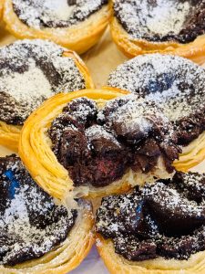 Pastéis de nata cu ciocolată și zmeură
