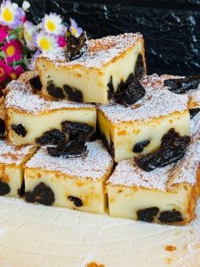 Prăjitura Budincă cu Prune Uscate - Far Breton aux Prunes