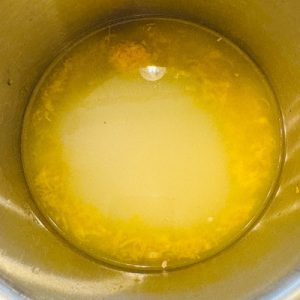 Prăjitură cu mac și mousse și jeleu de lămâie