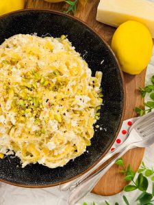 Tagliatelle cu urdă și lămâie