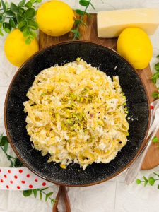 Tagliatelle cu urdă și lămâie