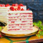 Tort Smântânel cu jeleu de zmeură