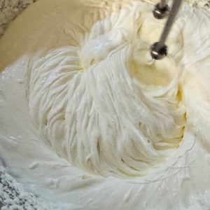 Tortul Inimii Mele - Foi cu miere, cremă de ciocolată și zmeură