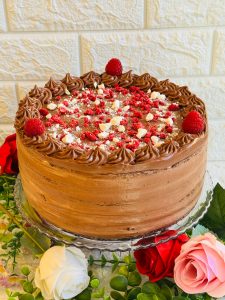 Tortul Inimii Mele - Foi cu miere, cremă de ciocolată și zmeură