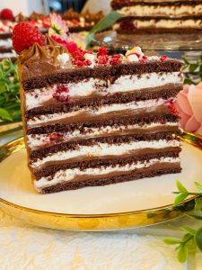 Tortul Inimii Mele - Foi cu miere, cremă de ciocolată și zmeură