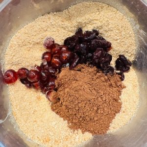 Biscuiți cu cireșe si cacao