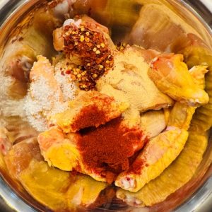 Aripioare glazurate cu miere și portocale