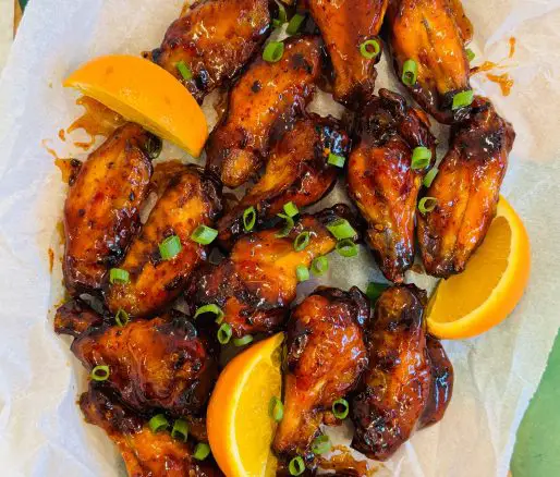 Aripioare glazurate cu miere și portocale