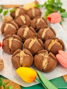 Fursecuri lalea cu nucă și cacao
