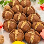 Fursecuri lalea cu nucă și cacao