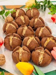 Fursecuri lalea cu nucă și cacao