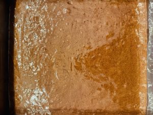 Prăjitura burghezului cu nucă, caramel și ciocolată